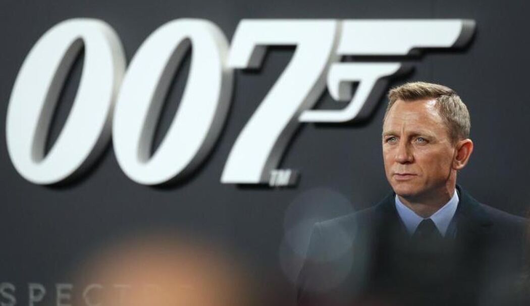 Daniel Craig