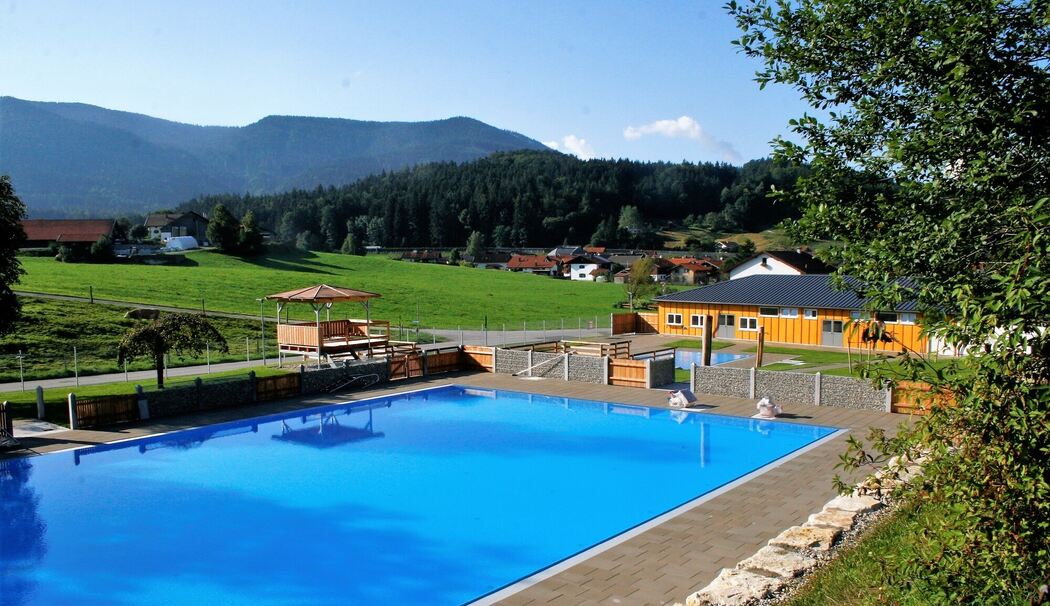 Freibad Neukirchen:Gespanntes Warten auf den Testbetrieb