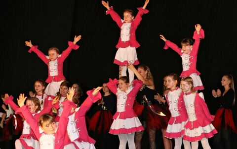 Grabenstätt: Gelungene Premiere des Kinder- und Jugendgarde-Festivals – mit Fotos