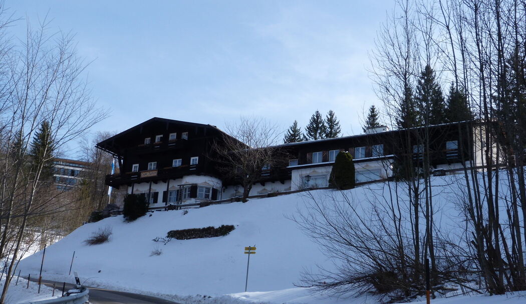 Obersalzberg: 3,65 Millionen Euro für Hotel "Zum Türken" mit brisanter NS-Geschichte | Berchtesgaden