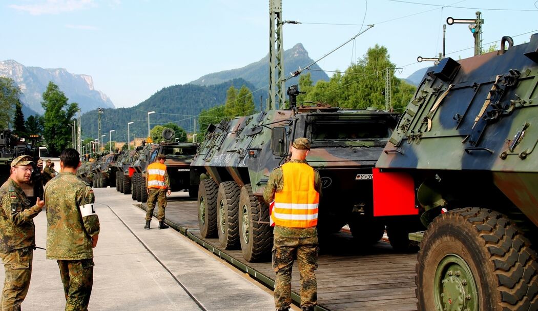 Berchtesgaden: Nach Stilllegung von Gütergleis 22 am Bahnhof nun Schützenhilfe der Gebirgsjäger? Berchtesgaden: Nach Stilllegung von Gütergleis 22 am Bahnhof nun Schützenhilfe der Gebirgsjäger?