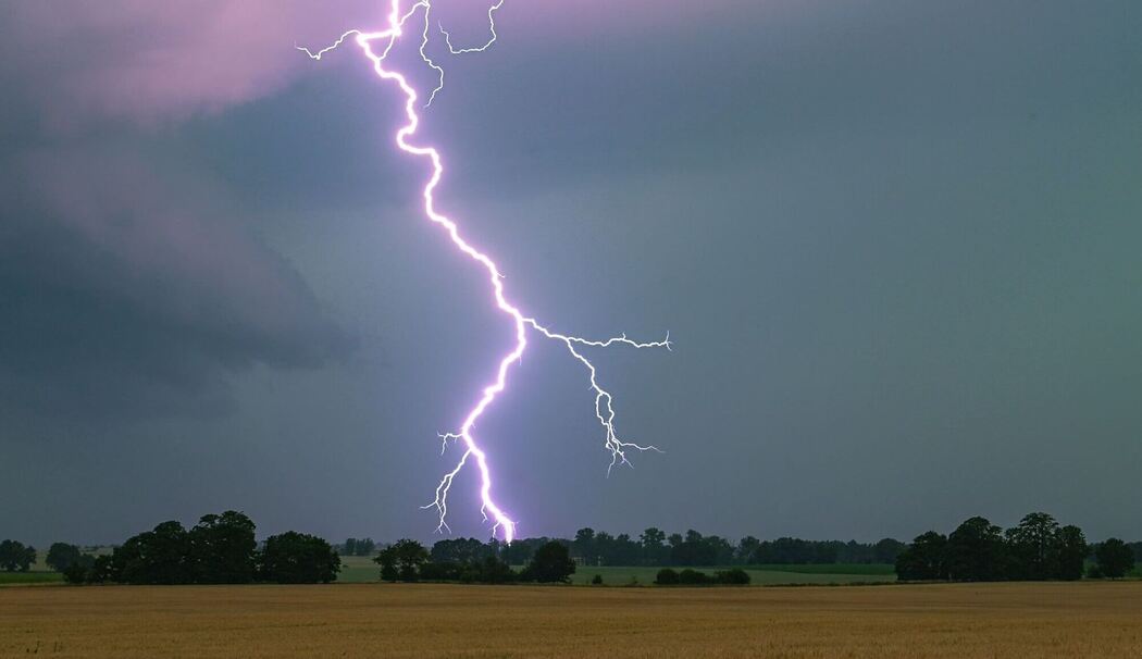 Gewitter über Hessen (Symbolbild)