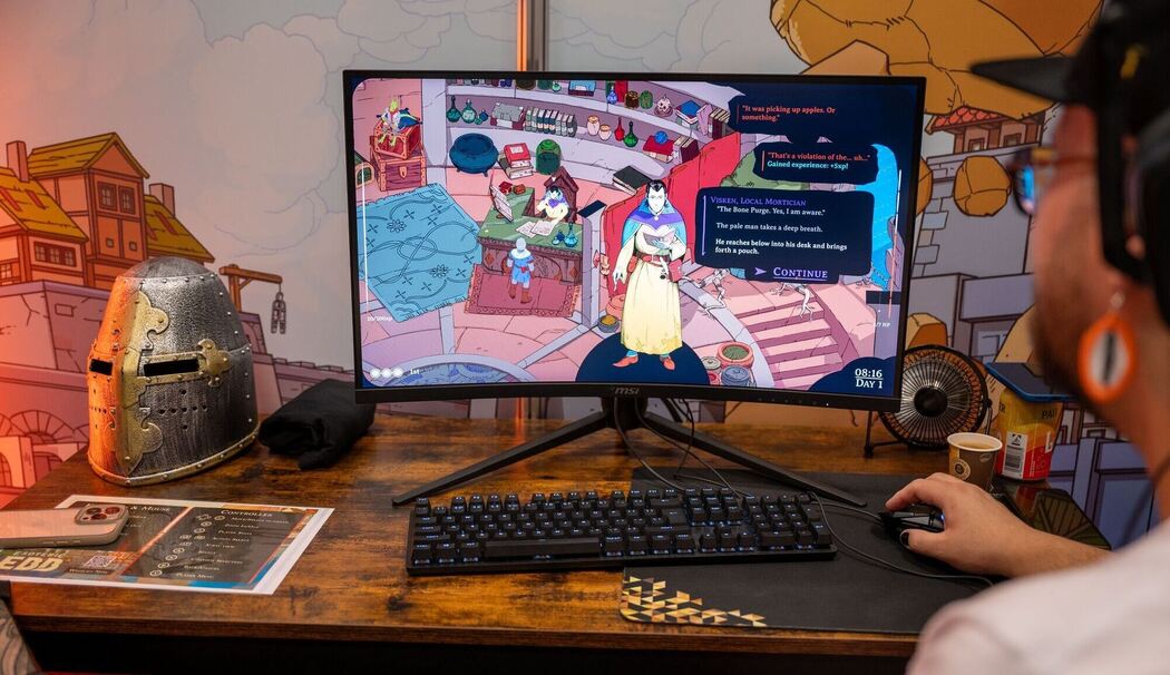 Mann spielt das Spiel «Esoterik Ebb» auf der Gamescom