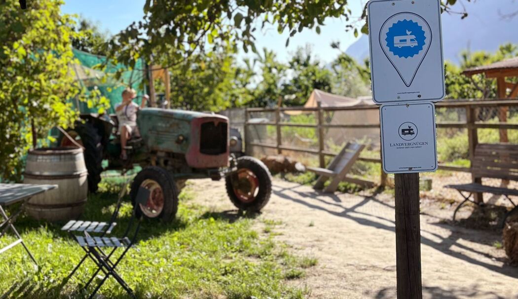 Stellplatz der Domaine Philfruits in Riddes in der Schweiz