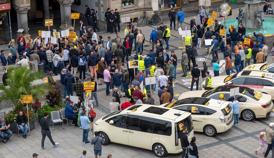 Taxifahrer demonstrieren in München