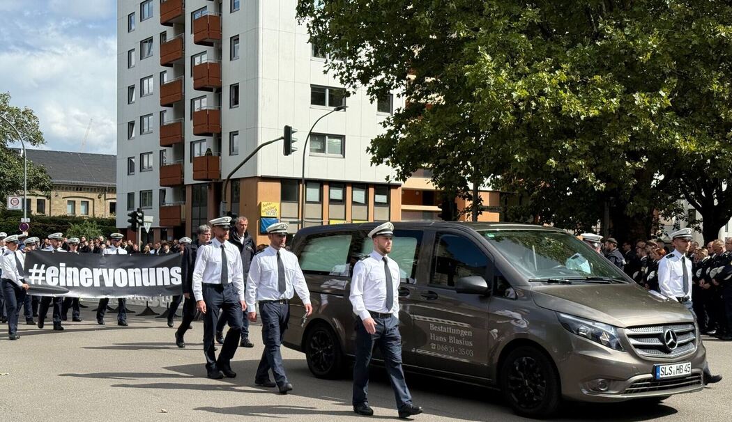 Trauerfeier für erschossenen Polizisten