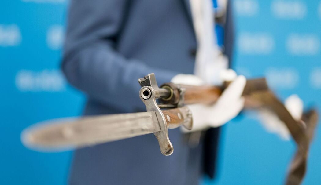 Landeskriminalamt Bayern zeigt Tatwaffe