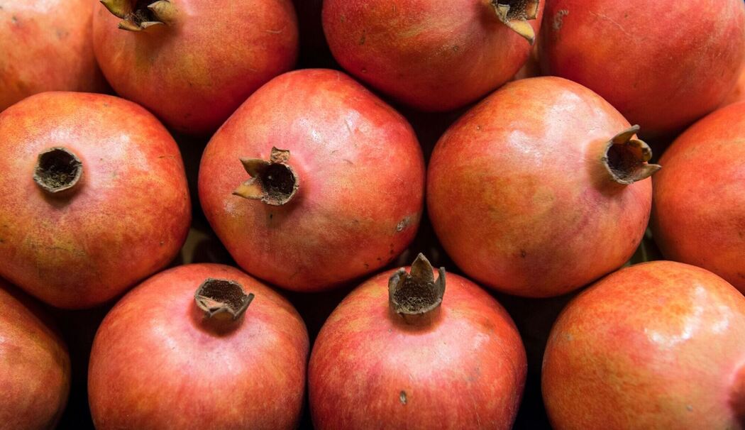 Granatäpfel sind auf der Messe Fruit Logistica zu sehen