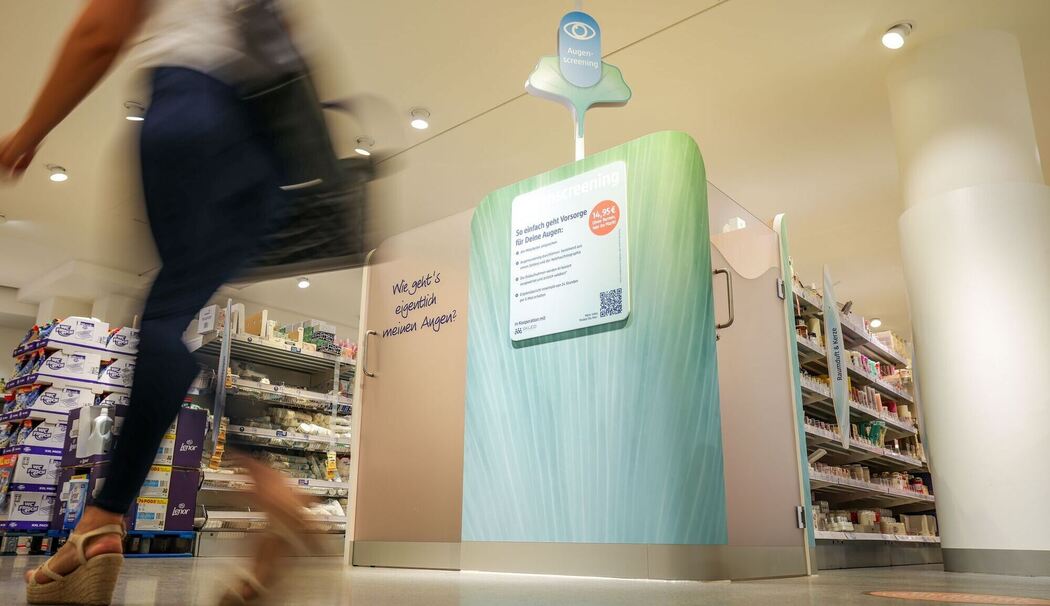 Drogeriemarktkette dm bietet Gesundheitsdienstleistungen an.