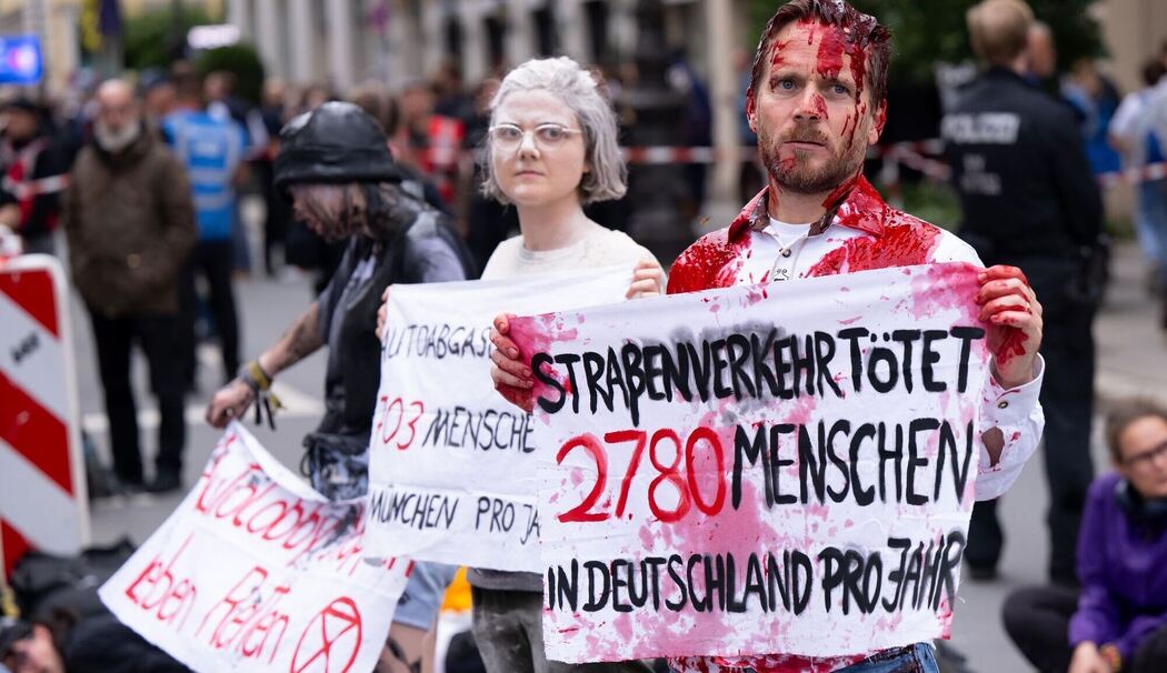 Demonstration gegen die IAA