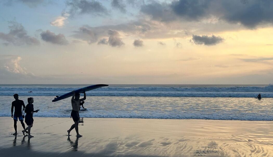 Surfer auf Bali