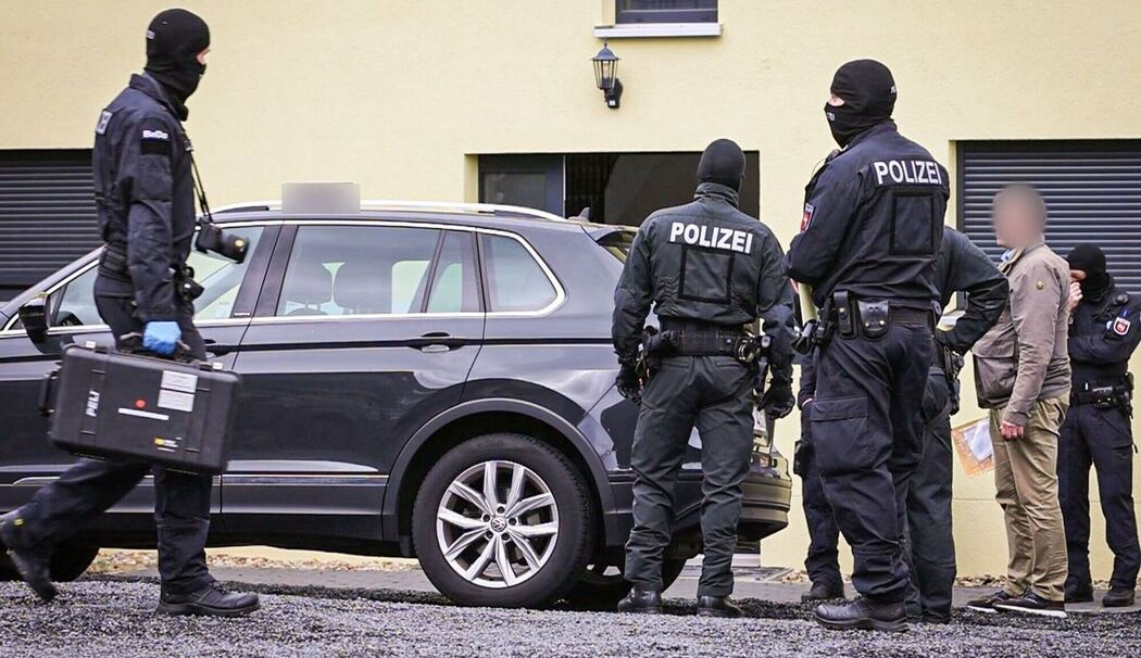 Razzia gegen mutmaßliche Rechtsradikale in drei Bundesländern