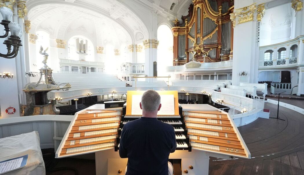 Fernwerk-Orgel im Michel
