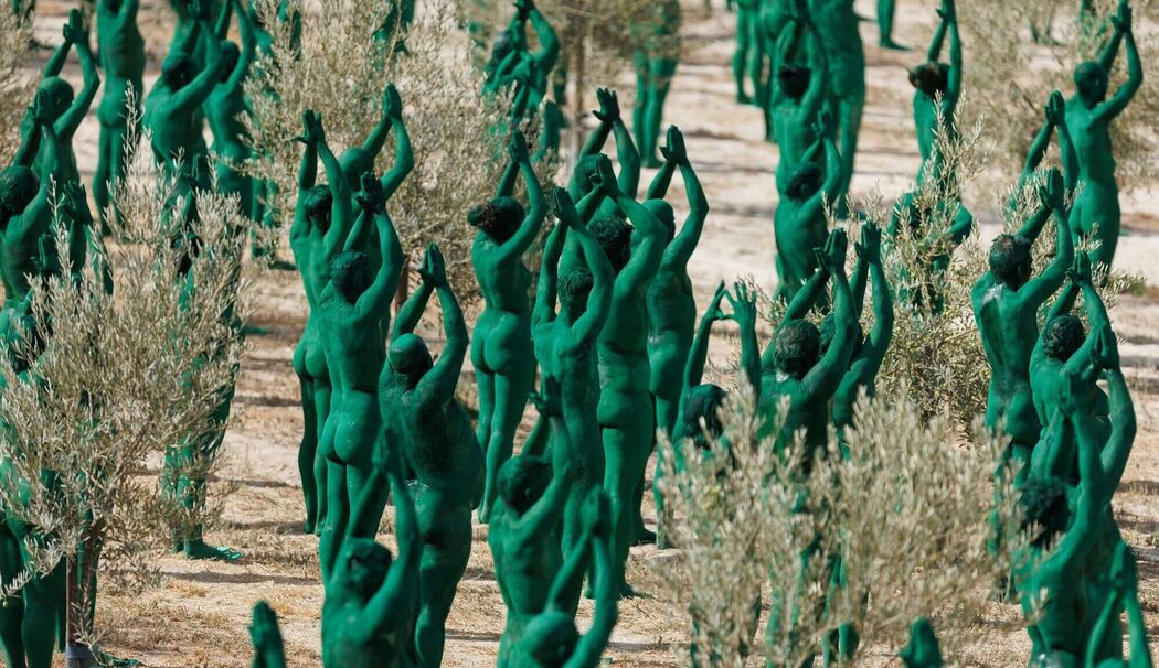 Spencer Tunick mit Kunstinstallation in Andalusien