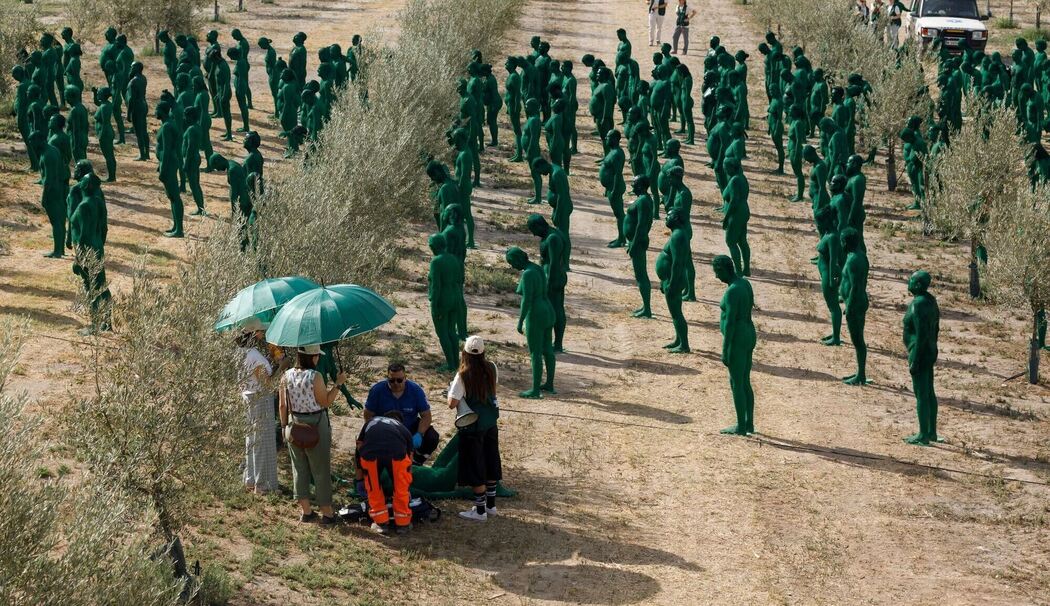 Spencer Tunick mit Kunstinstallation in Andalusien