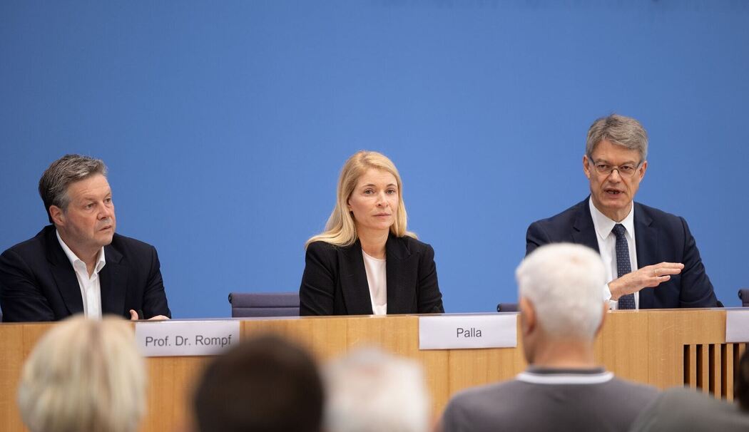 Neue Bahn-Strategie wird vorgestellt