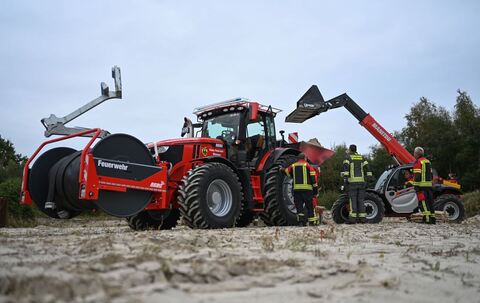Neuer Einsatztraktor der Feuerwehr Wiesmoor