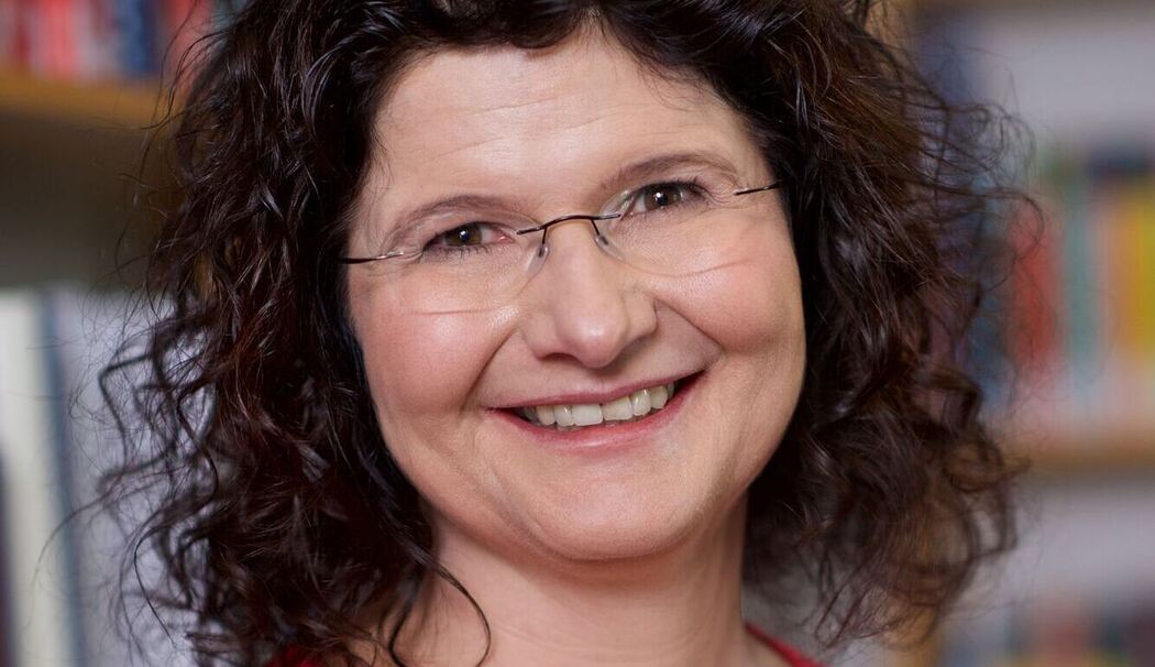 Portrait von Medienwissenschaftlerin Dr. Maya Götz