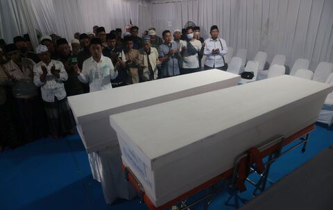 Schuleinsturz in Indonesien