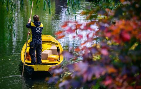 Saisonende der Postzustellung per Kahn im Spreewald
