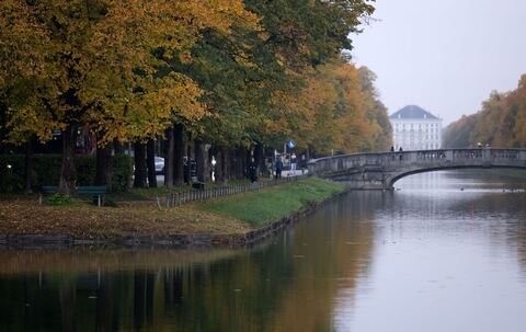 Herbstfarben am Nymphenburger Kanal