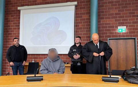 Mann wegen Mordes vor Gericht