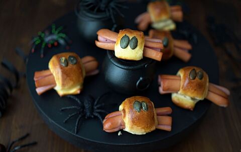 Würstchenspinnen für Halloween