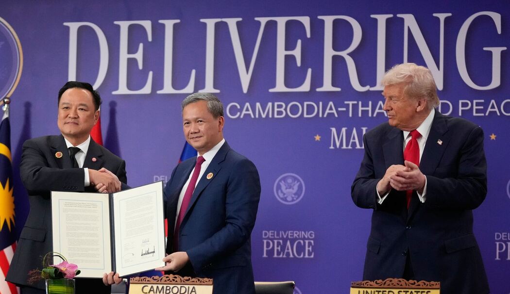 Unterzeichnungszeremonie mit Donald Trump Unterzeichnungszeremonie mit Donald Trump
