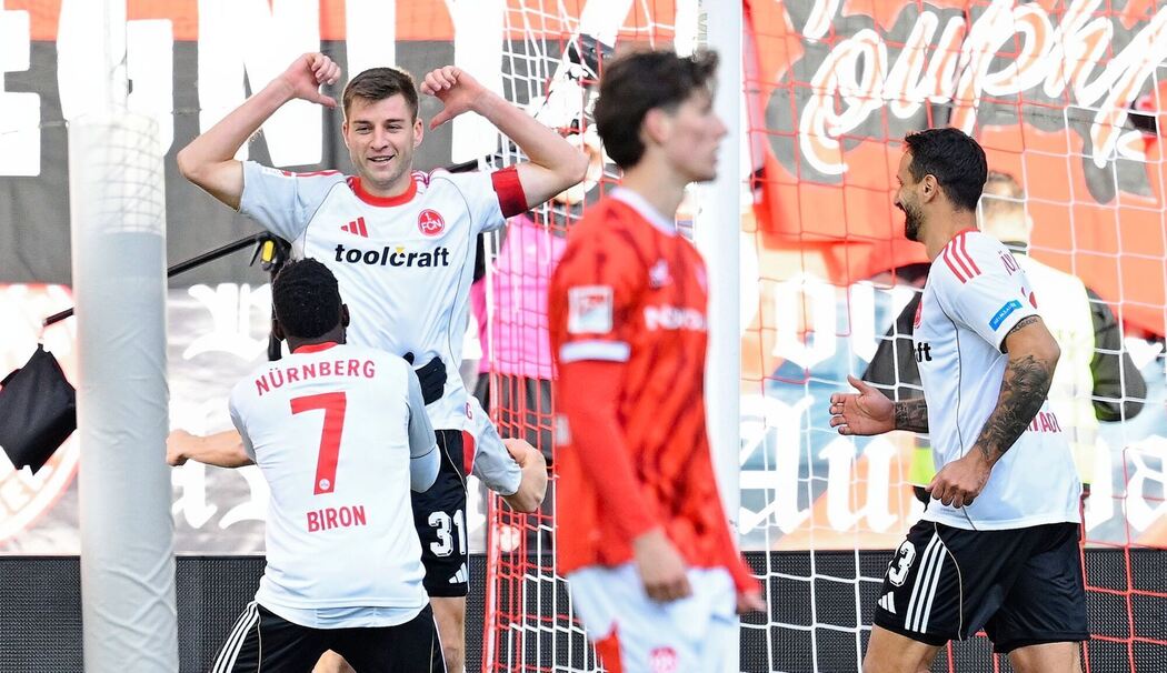 1. FC Kaiserslautern - 1. FC Nürnberg 1. FC Kaiserslautern - 1. FC Nürnberg