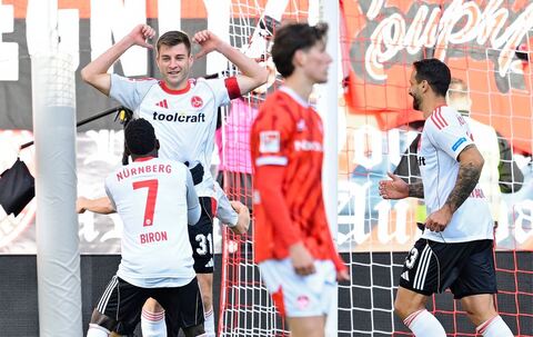 1. FC Kaiserslautern - 1. FC Nürnberg