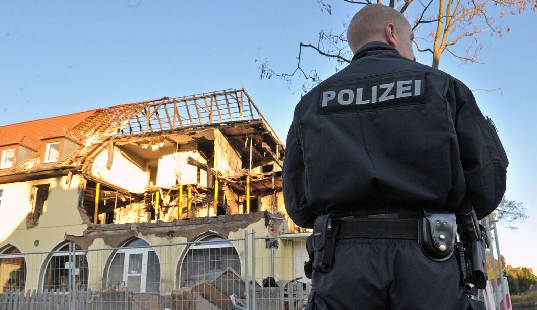 Neonazi-Zelle\ Verfassungsschutz weist Vorwürfe zurück Neonazi-Zelle\ Verfassungsschutz weist Vorwürfe zurück