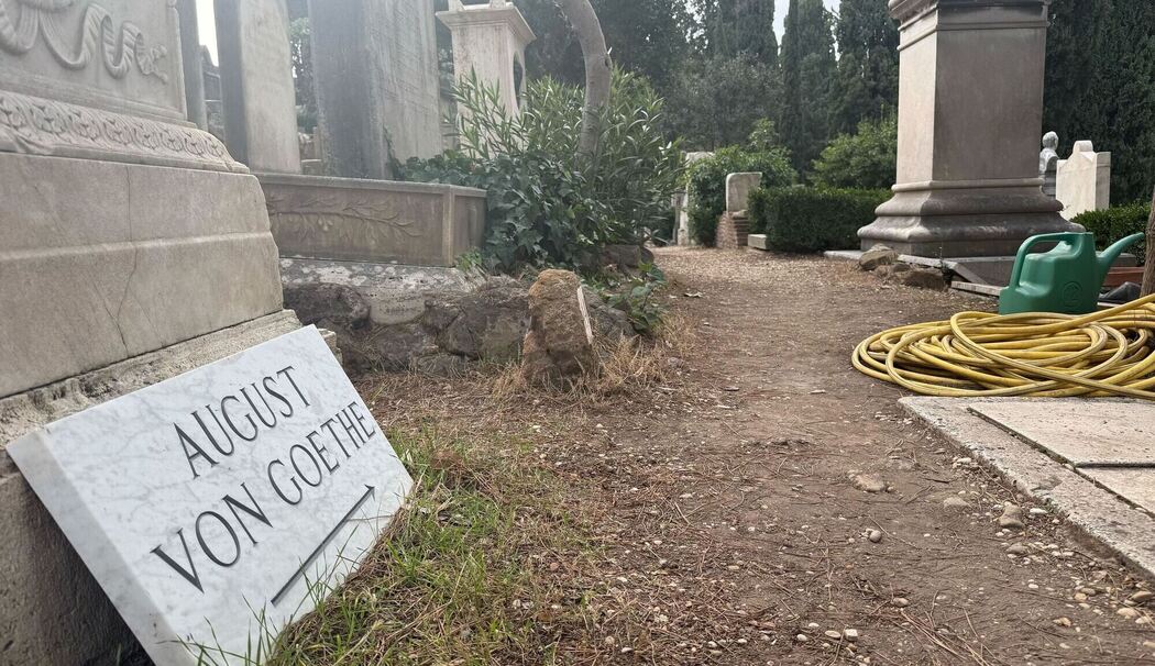 Das restaurierte Grab von August von Goethe (1789-1830))