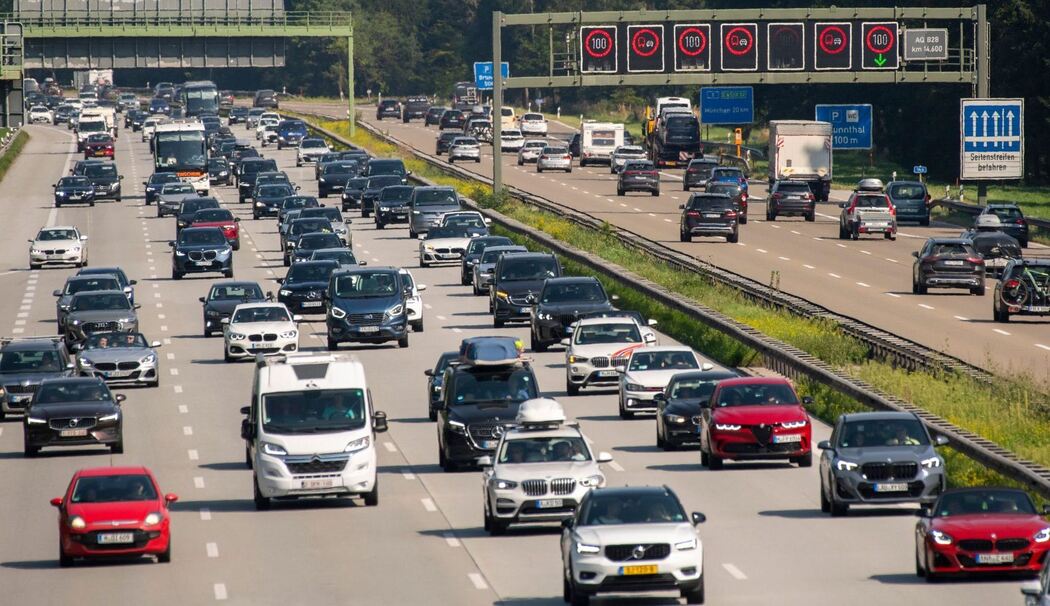 Reiseverkehr A8 Reiseverkehr A8