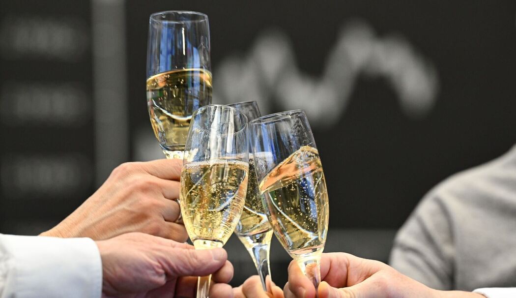 Steigende Aktienkurse lassen Vermögen wachsen Steigende Aktienkurse lassen Vermögen wachsen