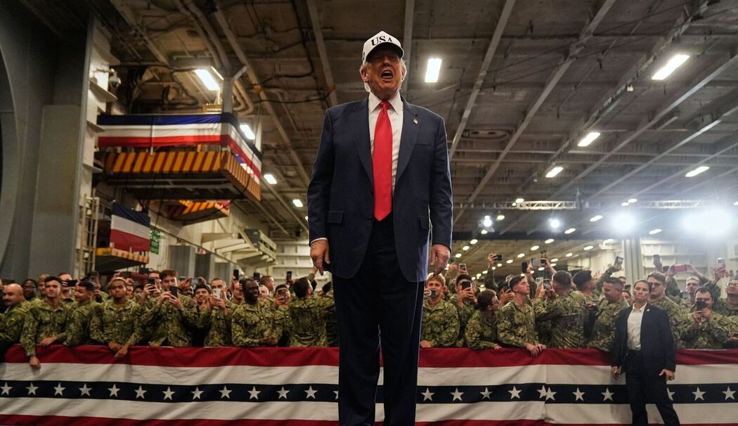 US-Präsident Trump besucht Marine. US-Präsident Trump besucht Marine.