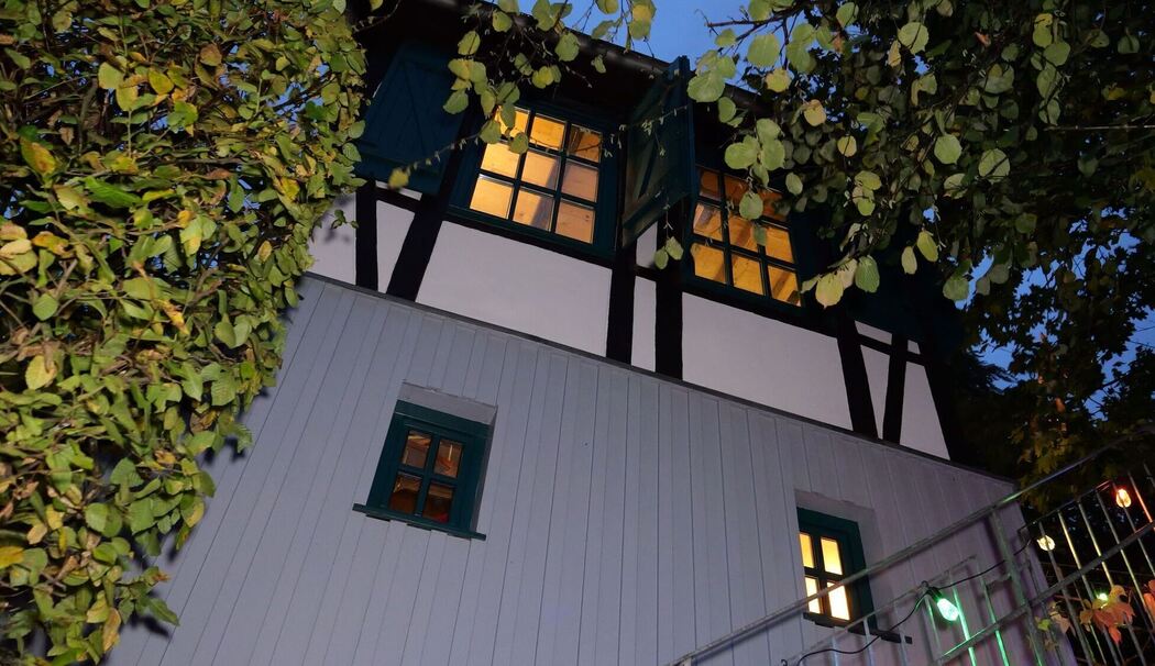 Platz ist in der kleinsten Studenten-Hütte Platz ist in der kleinsten Studenten-Hütte