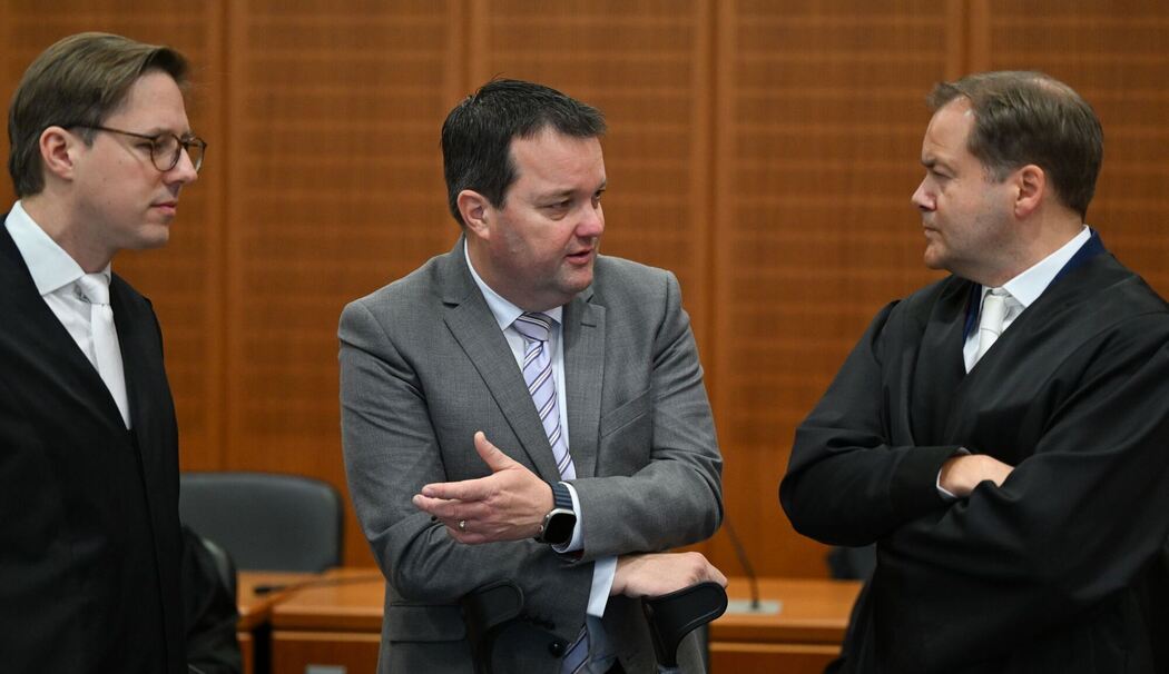 Prozess gegen den DFB und Ex-Schatzmeister Osnabrügge Prozess gegen den DFB und Ex-Schatzmeister Osnabrügge