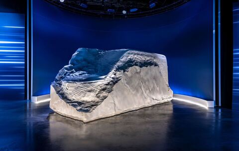 Mercedes-Benz Vans Skulptur The Boulder