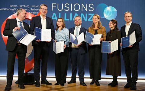 Unterzeichnung der Allianz zur Fusionsforschung