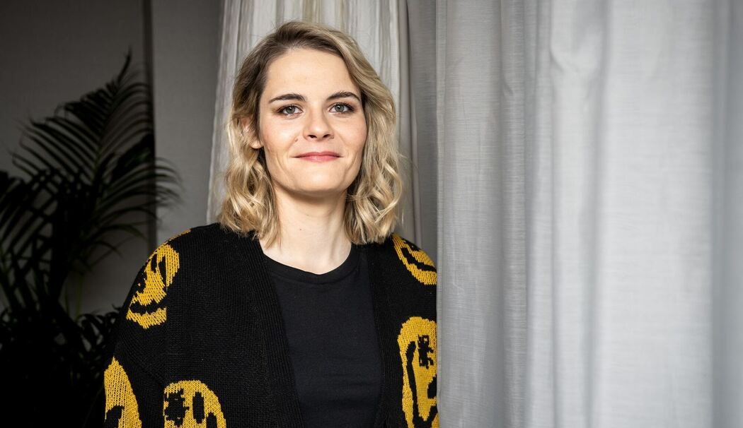 Hazel Brugger gewinnt Comedypreis für ESC-Moderation