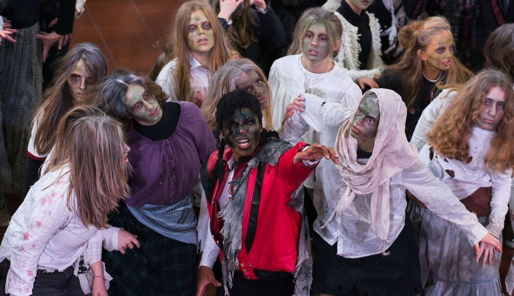 Michael-Jackson-Fanclub organisiert Thriller-Performance Michael-Jackson-Fanclub organisiert Thriller-Performance