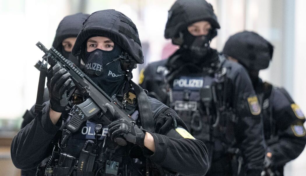 Polizeieinsatz im Nordwestzentrum in Frankfurt