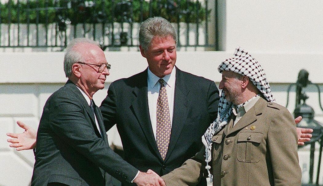 Historischer Handschlag zwischen Rabin und Arafat