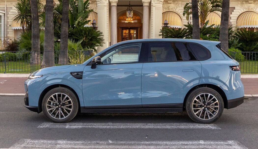 Profilansicht Leapmotor B10