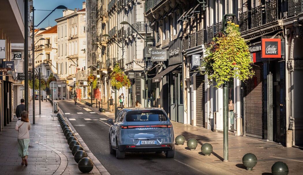 Heckansicht Leapmotor B10