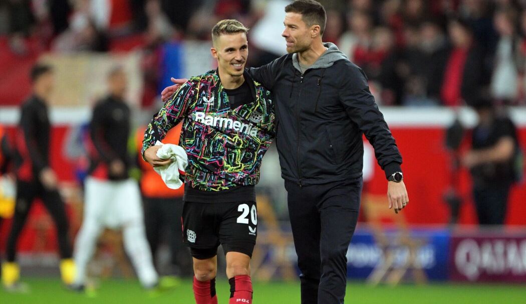 Alejandro Grimaldo (l) und Xabi Alonso Alejandro Grimaldo (l) und Xabi Alonso
