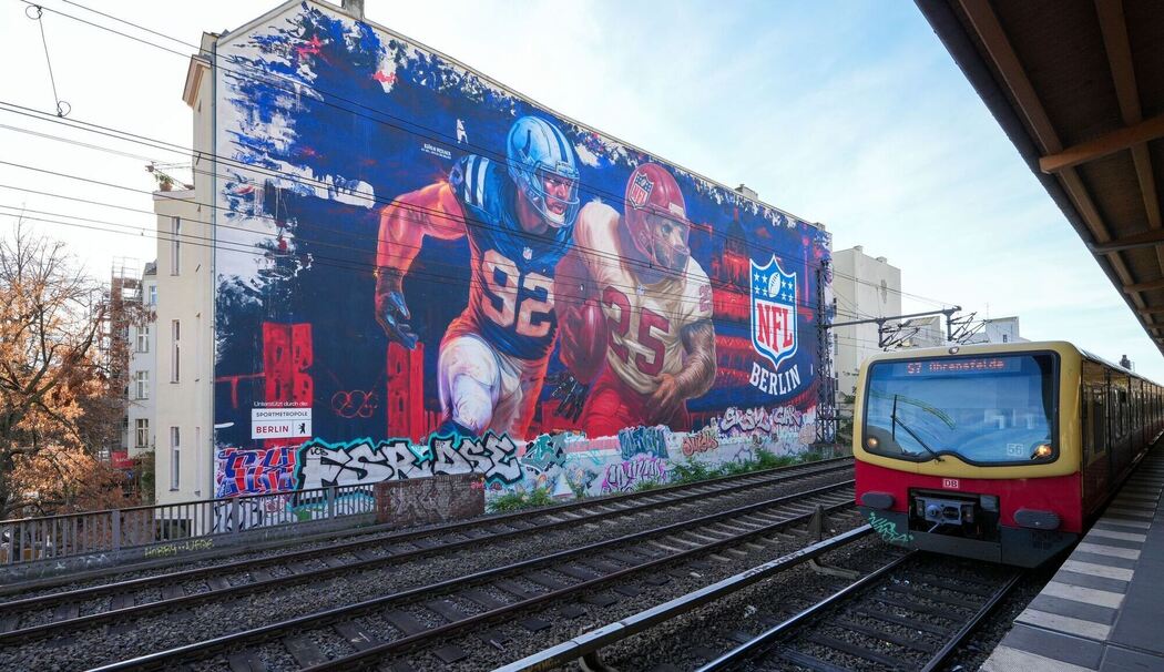 NFL-Wandbild am Savignyplatz