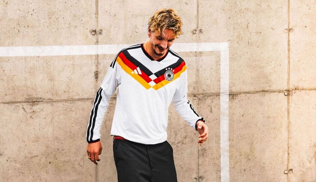 Adidas stellt neues DFB-Heimtrikot vor Adidas stellt neues DFB-Heimtrikot vor