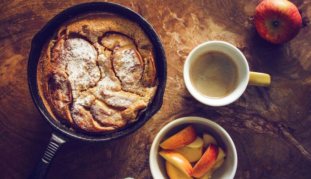 Apfel-Pfannkuchen aus dem Ofen Apfel-Pfannkuchen aus dem Ofen