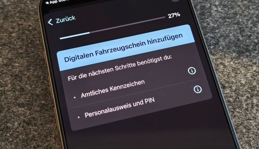 Hinzufügen des Fahrzeugscheins in die i-Kfz-App Hinzufügen des Fahrzeugscheins in die i-Kfz-App
